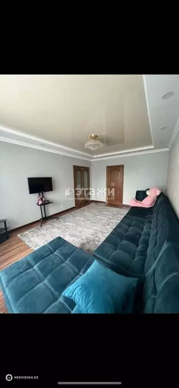 2-комнатная квартира, этаж 3 из 9, 66 м²