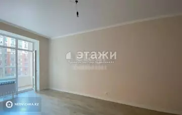 1-комнатная квартира, этаж 4 из 10, 37 м²
