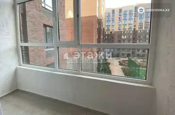 1-комнатная квартира, этаж 4 из 10, 37 м²