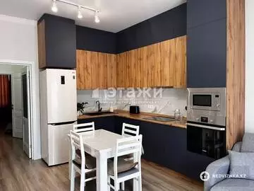 2-комнатная квартира, этаж 8 из 10, 55 м²