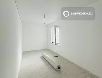 3-комнатная квартира, этаж 1 из 5, 74 м²