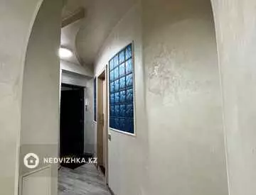 50 м², 1-комнатная квартира, этаж 2 из 4, 50 м², посуточно, изображение - 0