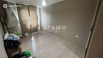 4-комнатная квартира, этаж 4 из 5, 76 м²