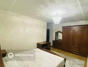 3-комнатная квартира, этаж 4 из 14, 90 м²