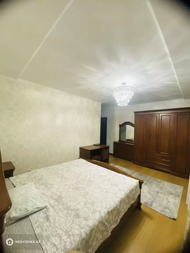 90 м², 3-комнатная квартира, этаж 4 из 14, 90 м², изображение - 1