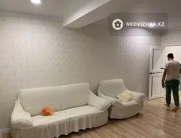 2-комнатная квартира, этаж 4 из 5, 54 м²