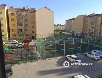 1-комнатная квартира, этаж 3 из 5, 42 м²