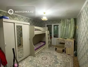 2-комнатная квартира, этаж 3 из 5, 57 м²