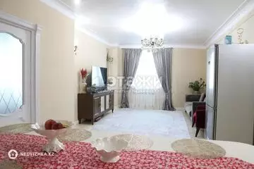 5-комнатная квартира, этаж 7 из 23, 157 м²