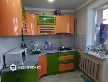 1-комнатная квартира, этаж 3 из 5, 36 м²