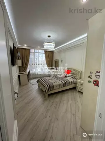 3-комнатная квартира, этаж 5 из 18, 113 м²