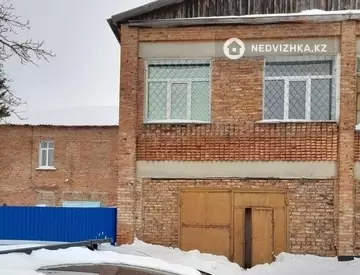 3-комнатная квартира, этаж 1 из 2, 193 м²