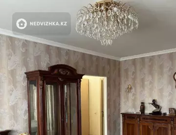 4-комнатная квартира, этаж 5 из 9, 107 м²