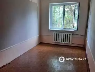 2-комнатная квартира, этаж 2 из 5, 52 м²