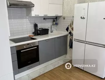 3-комнатная квартира, этаж 14 из 16, 102 м²