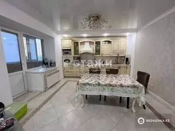 4-комнатная квартира, этаж 3 из 10, 165 м²