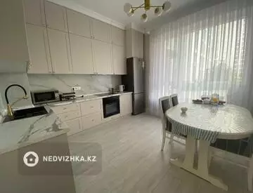 3-комнатная квартира, этаж 2 из 16, 96 м²