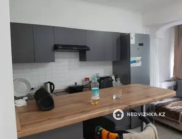 2-комнатная квартира, этаж 2 из 5, 48 м²