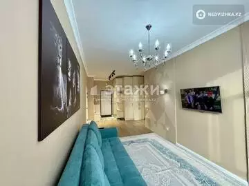 2-комнатная квартира, этаж 8 из 10, 61 м²