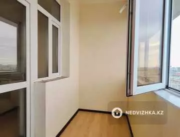 3-комнатная квартира, этаж 15 из 16, 92 м²