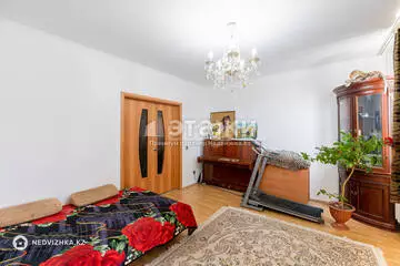 3-комнатная квартира, этаж 9 из 16, 82 м²