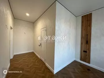 4-комнатная квартира, этаж 9 из 10, 113 м²