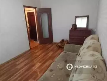 1-комнатная квартира, этаж 3 из 9, 30 м²