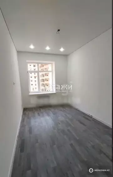 1-комнатная квартира, этаж 3 из 12, 35 м²