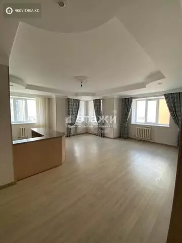 3-комнатная квартира, этаж 4 из 8, 86 м²