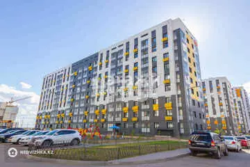 2-комнатная квартира, этаж 4 из 10, 55 м²