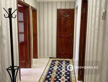 3-комнатная квартира, этаж 2 из 2, 57 м²