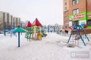 3-комнатная квартира, этаж 2 из 12, 144 м²