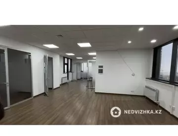 Офисное помещение, этаж 17 из 18, 115 м²