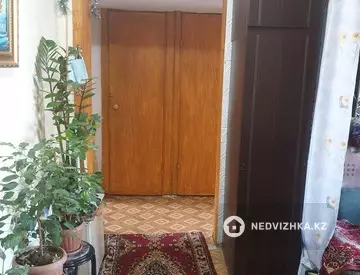 2-комнатная квартира, этаж 3 из 5, 47 м²