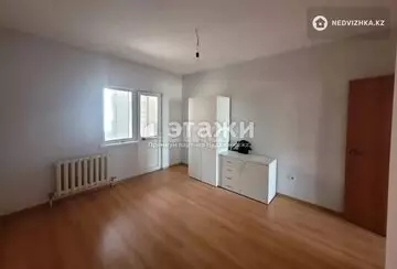 3-комнатная квартира, этаж 5 из 12, 80 м²