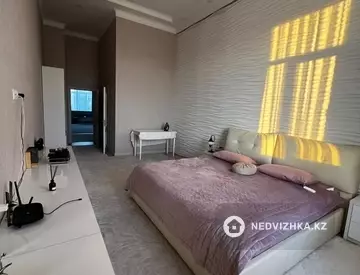 3-комнатная квартира, этаж 4 из 5, 110 м²