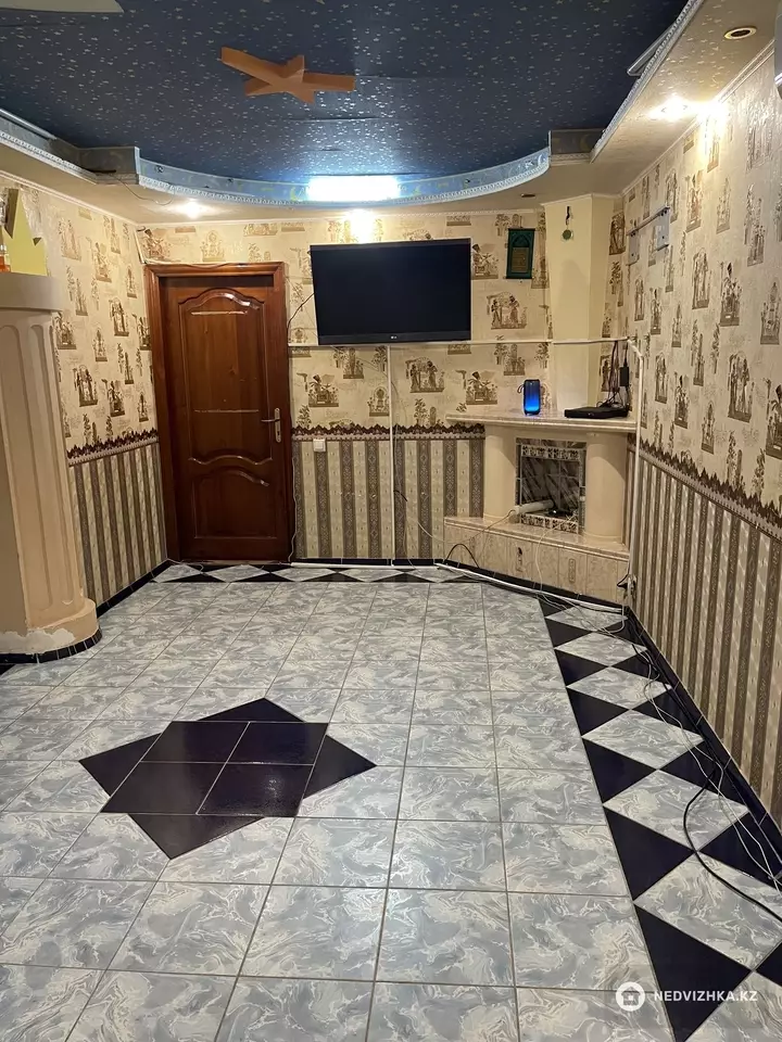 130 м², Офисное помещение, этаж 1 из 5, в жилом доме, 130 м², изображение - 1