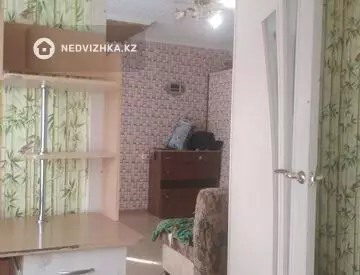 2-комнатная квартира, этаж 2 из 4, 42 м²