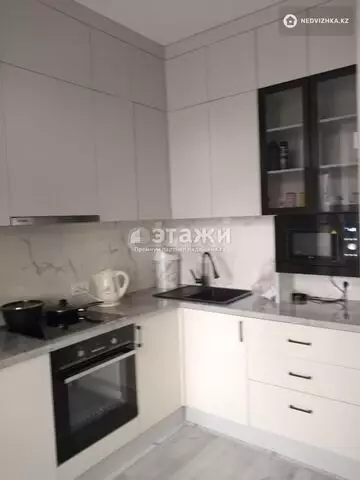 1-комнатная квартира, этаж 2 из 10, 36 м²