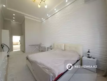 3-комнатная квартира, этаж 4 из 5, 110 м²