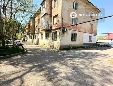 3-комнатная квартира, этаж 3 из 3, 57 м²