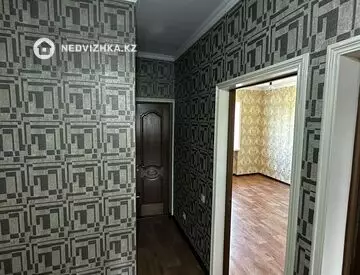 2-комнатная квартира, этаж 4 из 4, 58 м²