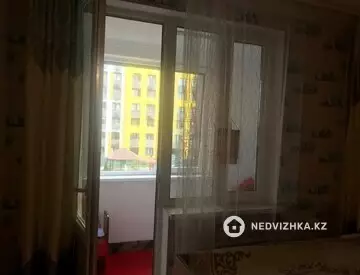 3-комнатная квартира, этаж 3 из 12, 93 м²