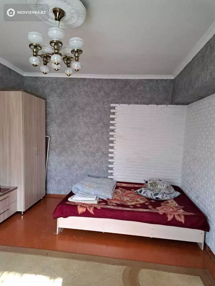 35 м², 1-комнатная квартира, этаж 1 из 4, 35 м², посуточно, изображение - 1