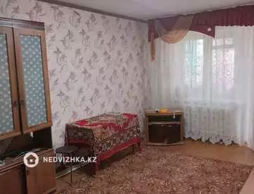 2-комнатная квартира, этаж 2 из 4, 43 м²