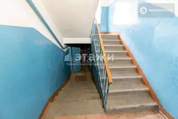 2-комнатная квартира, этаж 1 из 5, 49 м²