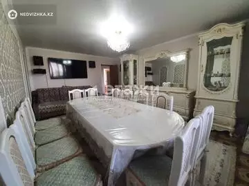 3-комнатная квартира, этаж 5 из 5, 61 м²