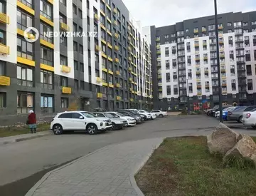 1-комнатная квартира, этаж 2 из 9, 38 м²