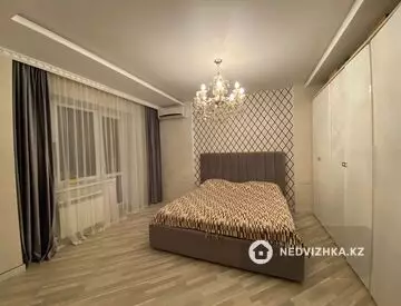 4-комнатная квартира, этаж 2 из 5, 131 м²