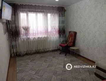 2-комнатная квартира, этаж 4 из 5, 45 м²